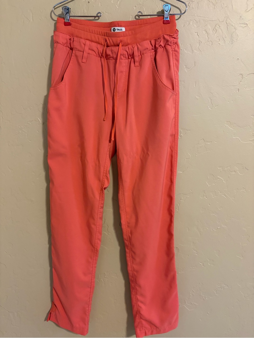 KOI LITE PEACE slim fit scrub pants coral small tall